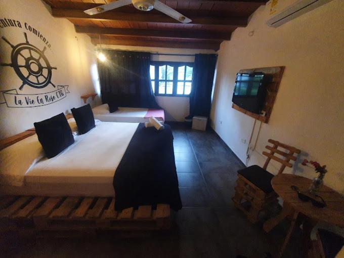 Casa La Vie En Rose Inn