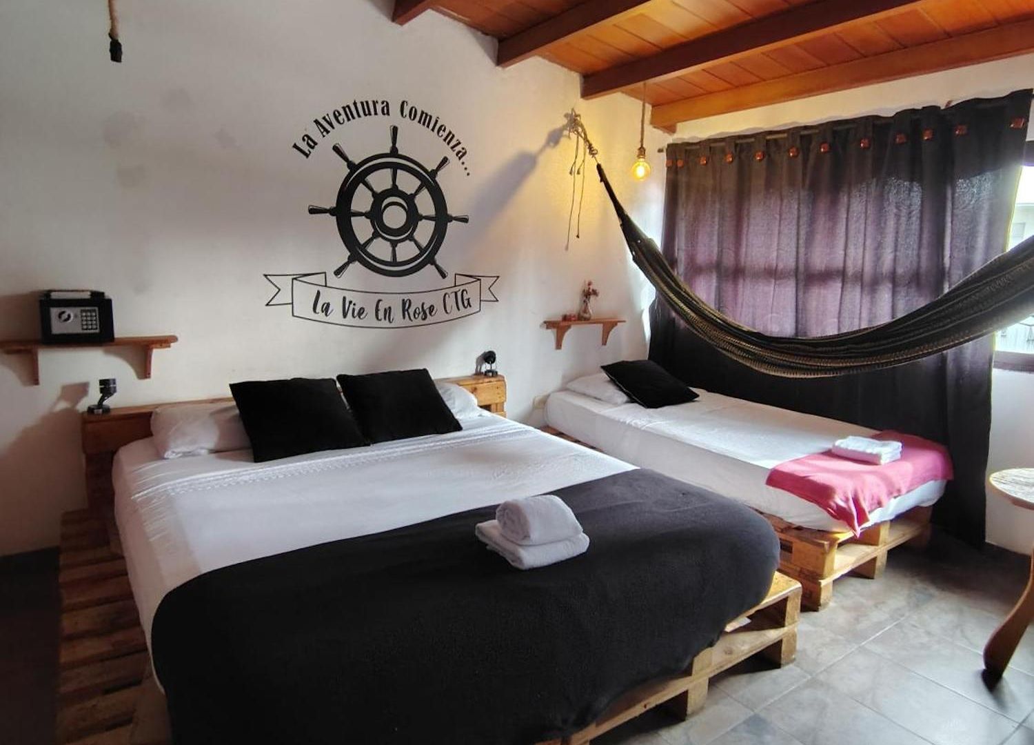 Casa Inn *