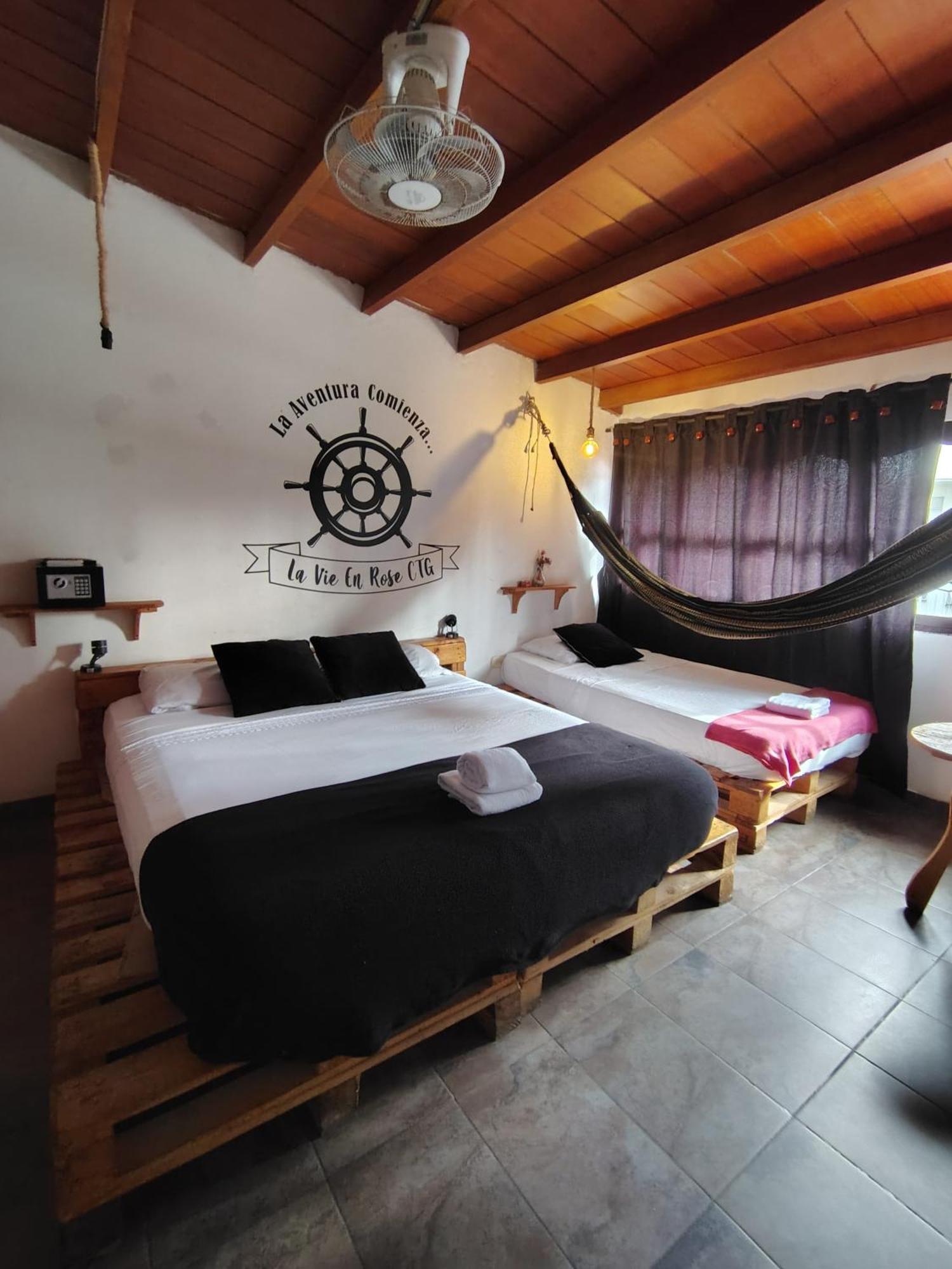 Casa Hostal La Vie en Rose Inn *